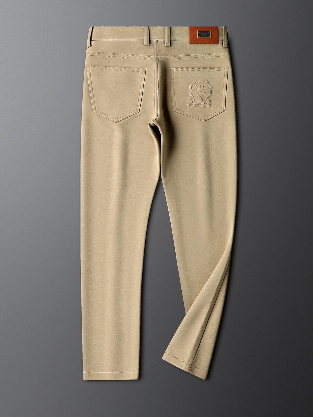 Fashionable men's tailored trousers with herringbone detail, for a sharp and premium look.