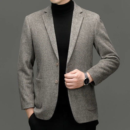 Men's tailored fit blazer for sharp, sophisticated style. Ideal for business wear and professional attire.