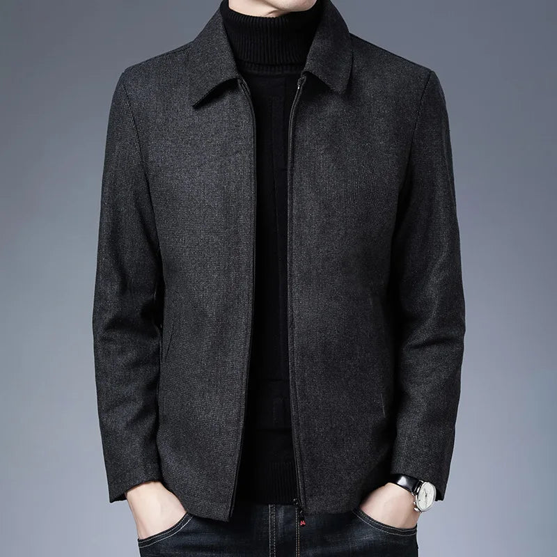 Versatile men's tailored high-collar jacket, suitable for fall and winter, smart casual or formal style.