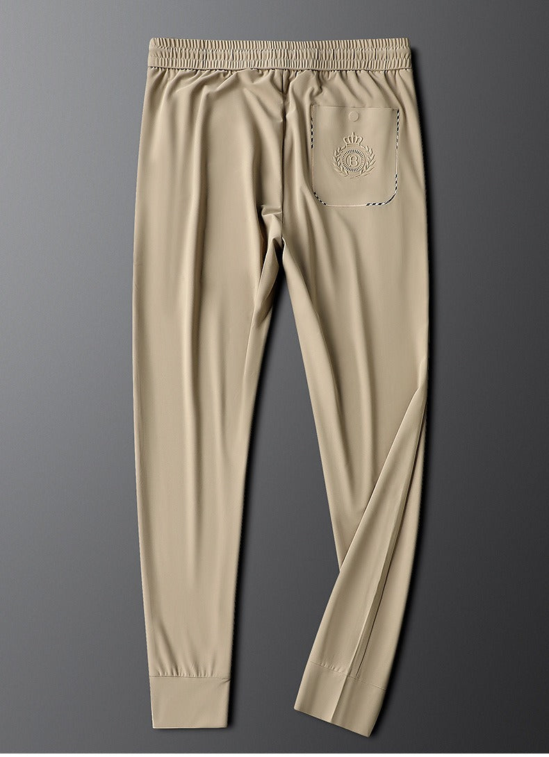 Versatile men's tailored slim fit trousers, great for both formal events & everyday style.