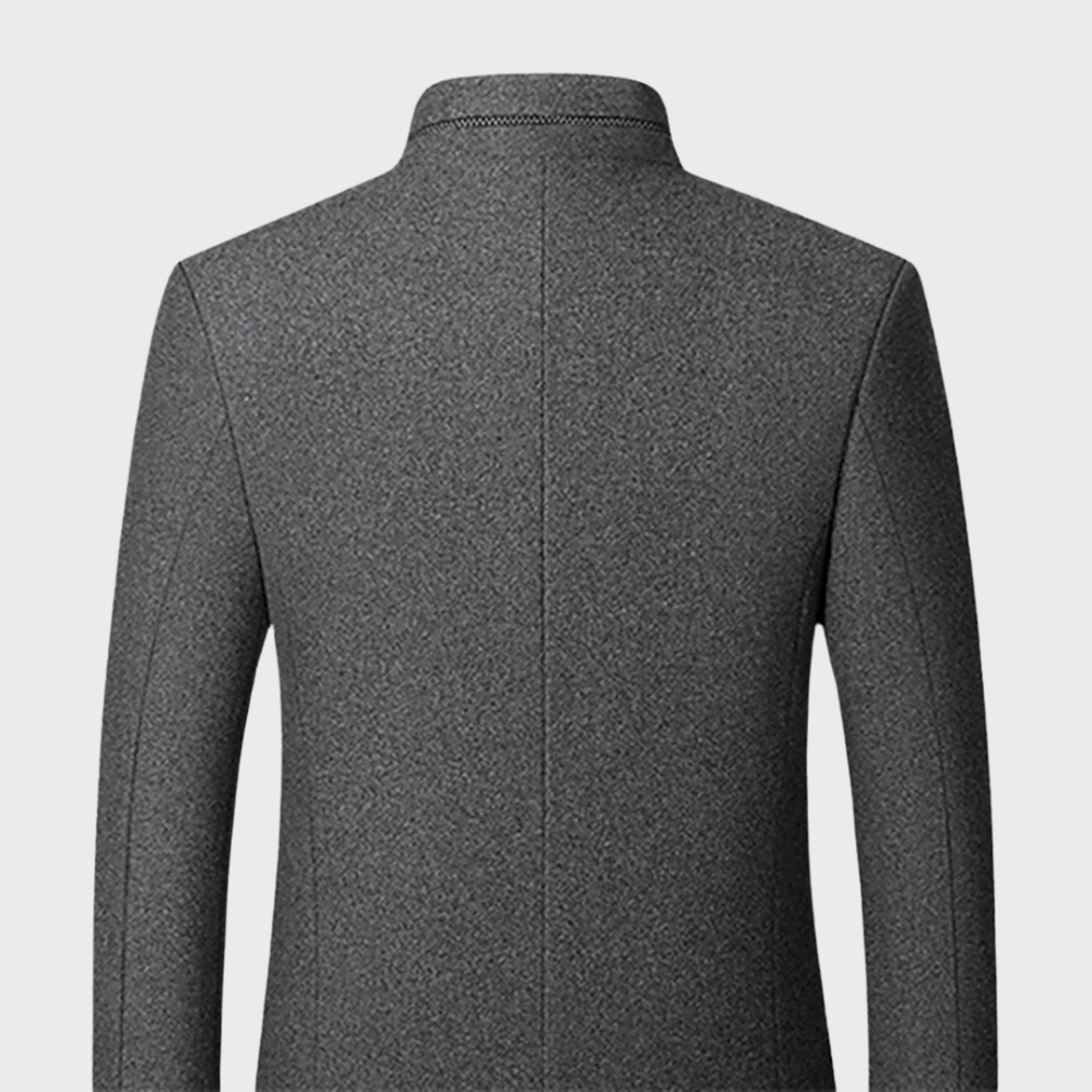 Men's tailored stand collar business coat featuring practical side pockets. Sleek and professional AW fashion.