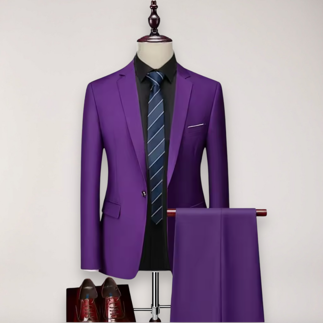 Men's tailored two-piece suit set, perfect for business or formal events like weddings. Includes blazer & trousers.