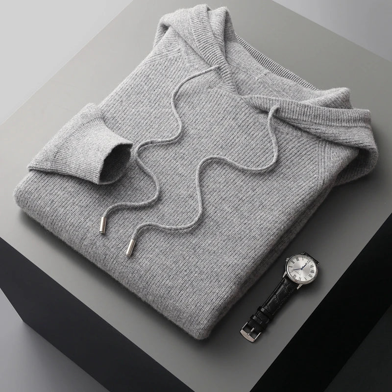 Essential men's relaxed fit pullover hoodie for everyday wear, combining comfort and casual style.