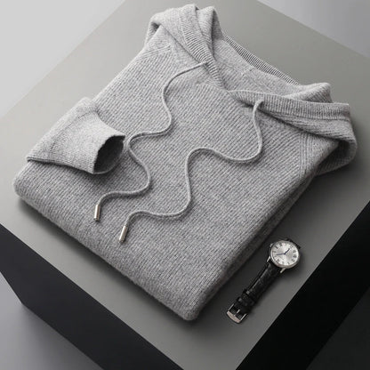 Essential men's relaxed fit pullover hoodie for everyday wear, combining comfort and casual style.