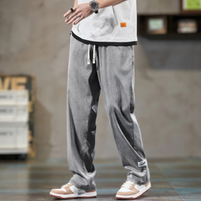 Men's fashion relax-fit lounge pants, ideal for everyday casual wear. Ultra-comfortable with elastic waist.