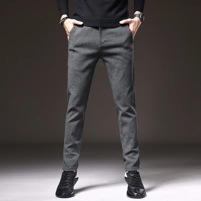 Comfortable men's straight-leg pants, ideal for relaxed everyday menswear.