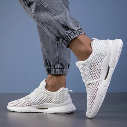 Comfortable men's casual sneakers, perfect for walking and everyday wear.