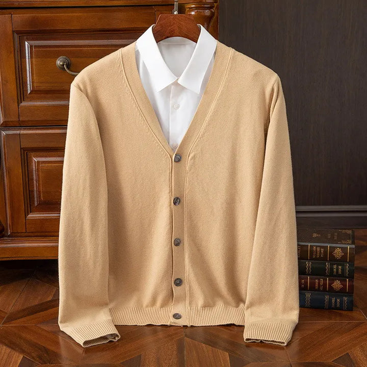 Men's ultra-soft knit cardigan, perfect for everyday comfort and versatile layering in modern men's fashion.