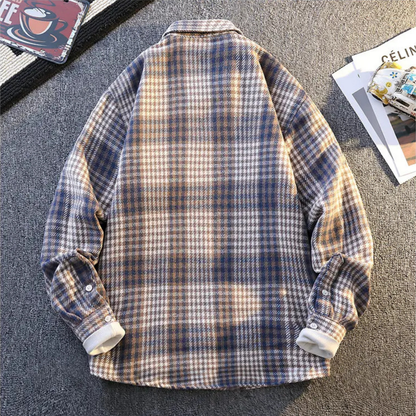 Classic men's plaid long sleeve button-up shirt, ultra-soft for warmth & casual style.
