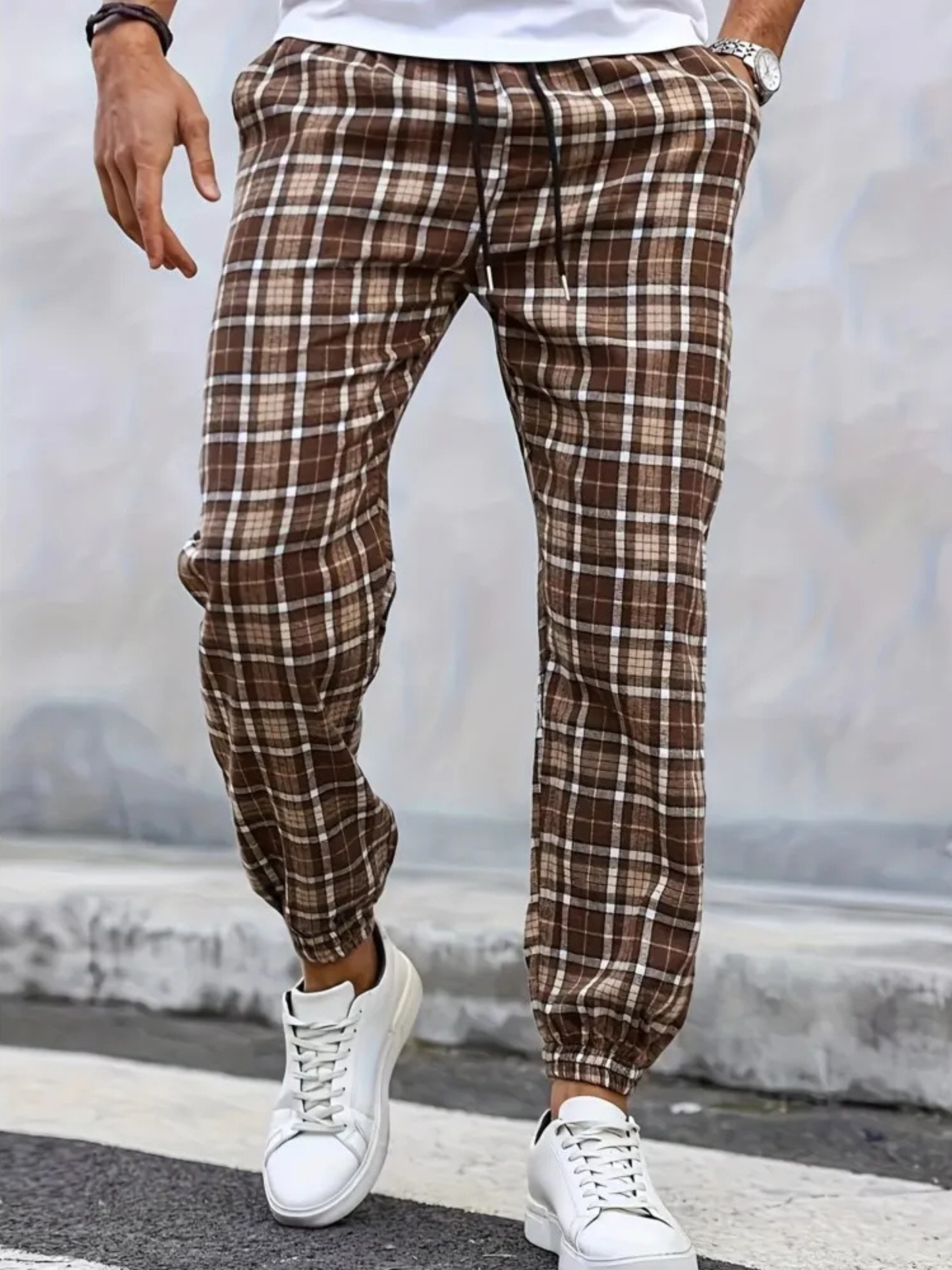 Ultra-soft flannel plaid joggers for men, offering maximum comfort and breathable casual wear.