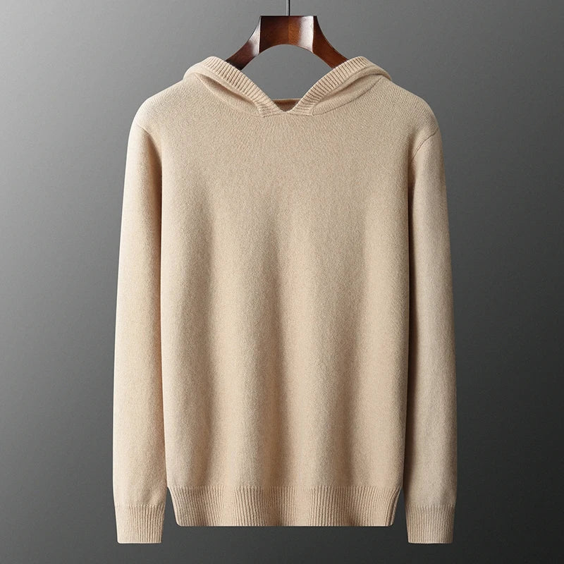 Men's ultra-soft pullover hoodie, ideal for everyday casual comfort and modern style.