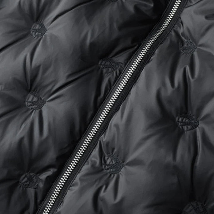 Men's ultra-warm quilted winter jacket, essential cold weather outerwear, combining style & comfort.