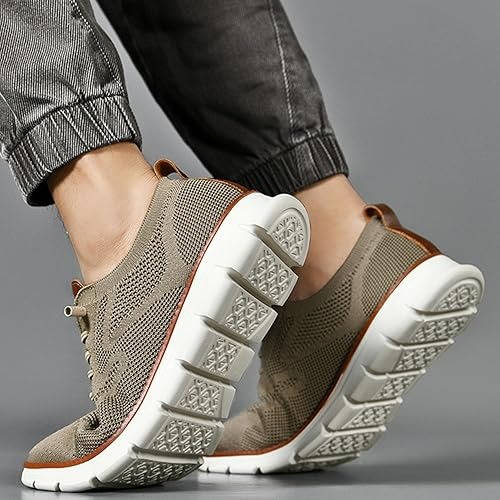 Black men's casual slip-on shoes, perfect for versatile urban style.