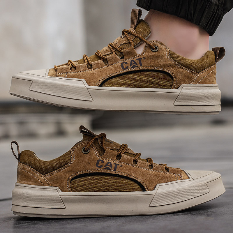 Brown men's sneakers, UrbanEdge style, offering lasting comfort for daily use.