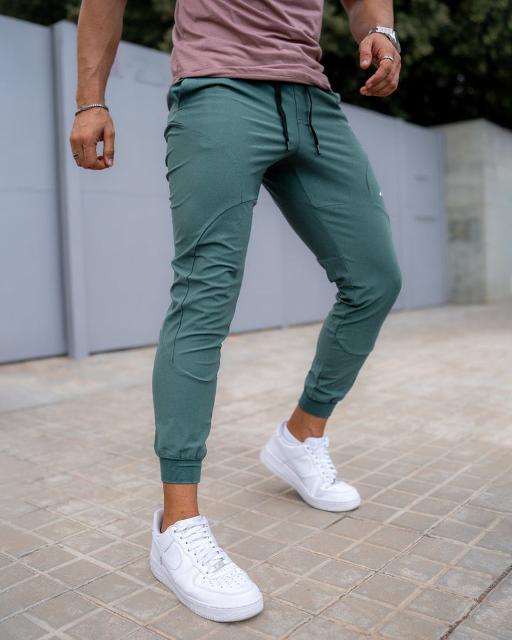 Comfortable Valenza men's activewear joggers, tapered fit, for gym sessions.