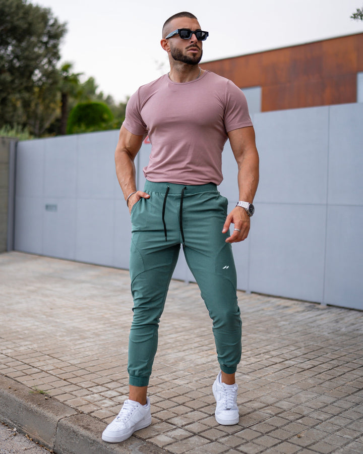 Valenza men's joggers, black, quick-dry fabric, perfect for active travel.