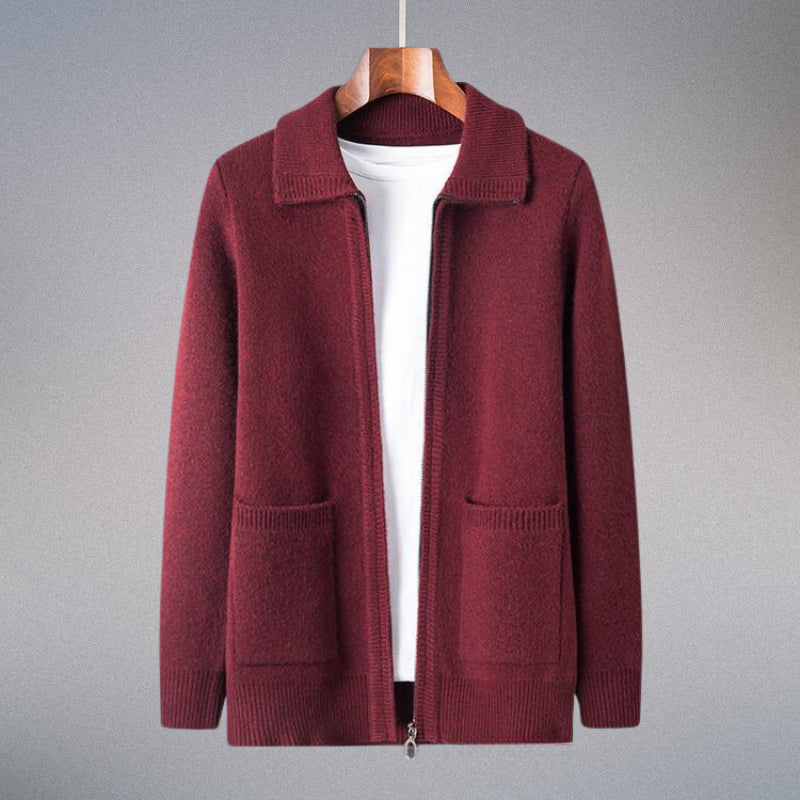 Stylish Men's Valero beige cardigan. Cozy knitwear for fashion-forward layering.