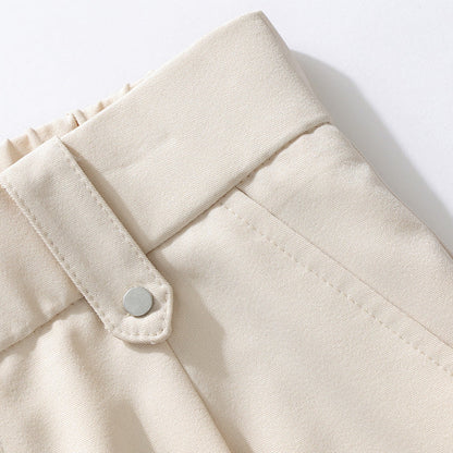 Men's Vallier comfort pants, relaxed fit dress trousers with a sleek pleated front, great for daily use.