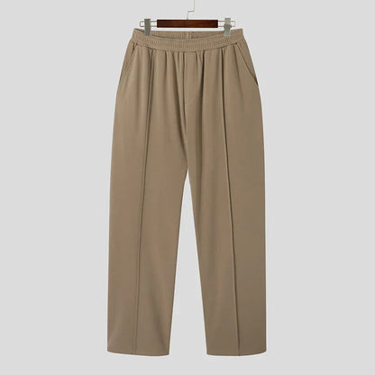 Waistband & fit of Men's Verona Classic Pleated Trousers. Comfortable tailored men's dress pants.