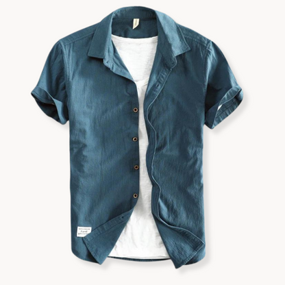 Breathable men's spring top, a comfortable button-up shirt in a classic style, perfect for versatile everyday wear.