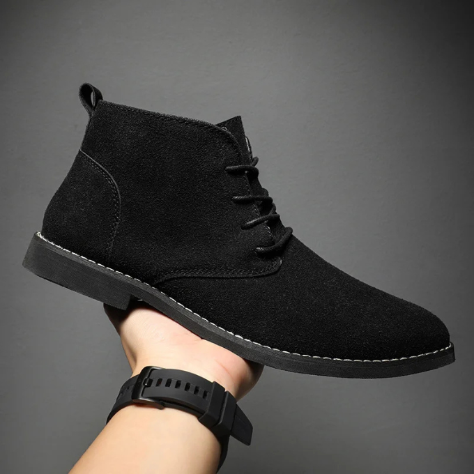 Go-to men's comfort chukka boots, a versatile ankle boot option for stylish everyday wear.