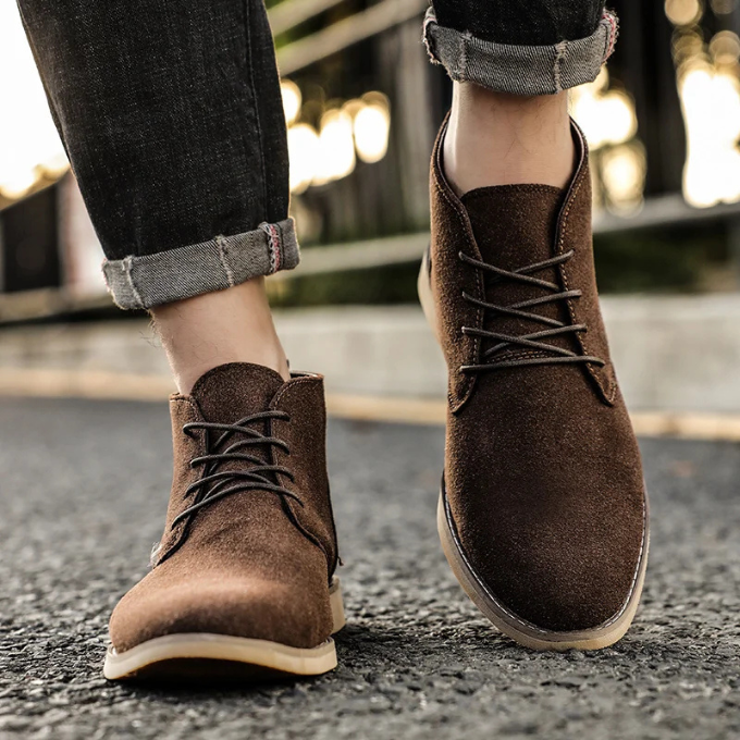 Lightweight men's ankle boots with superior comfort, crafted as versatile chukka footwear.
