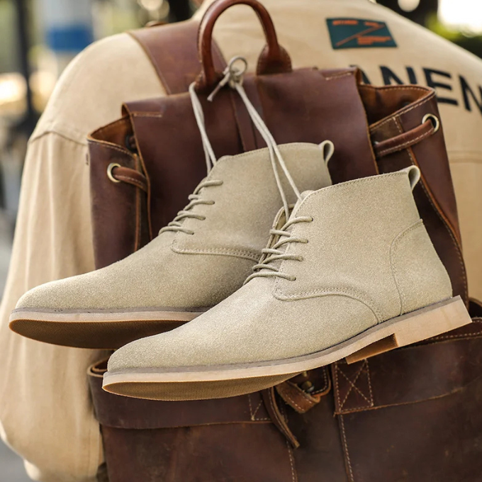 Lightweight and comfortable men's chukka boots, designed for versatile everyday and casual styling.