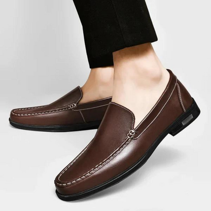 Stylish men's footwear: comfortable slip-on loafers for versatile everyday outfits.
