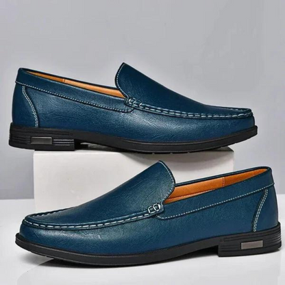 Comfortable men's loafers, easy slip-on design, ideal for everyday style.