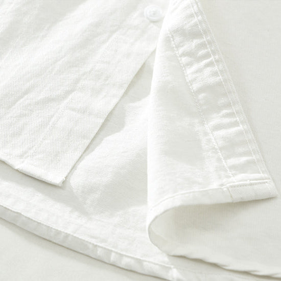 Everyday versatile men's long-sleeve shirt, ideal for a relaxed fit and casual layering.