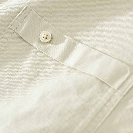 Stylish and comfortable men's long-sleeve shirt, a versatile button-down for daily wear.