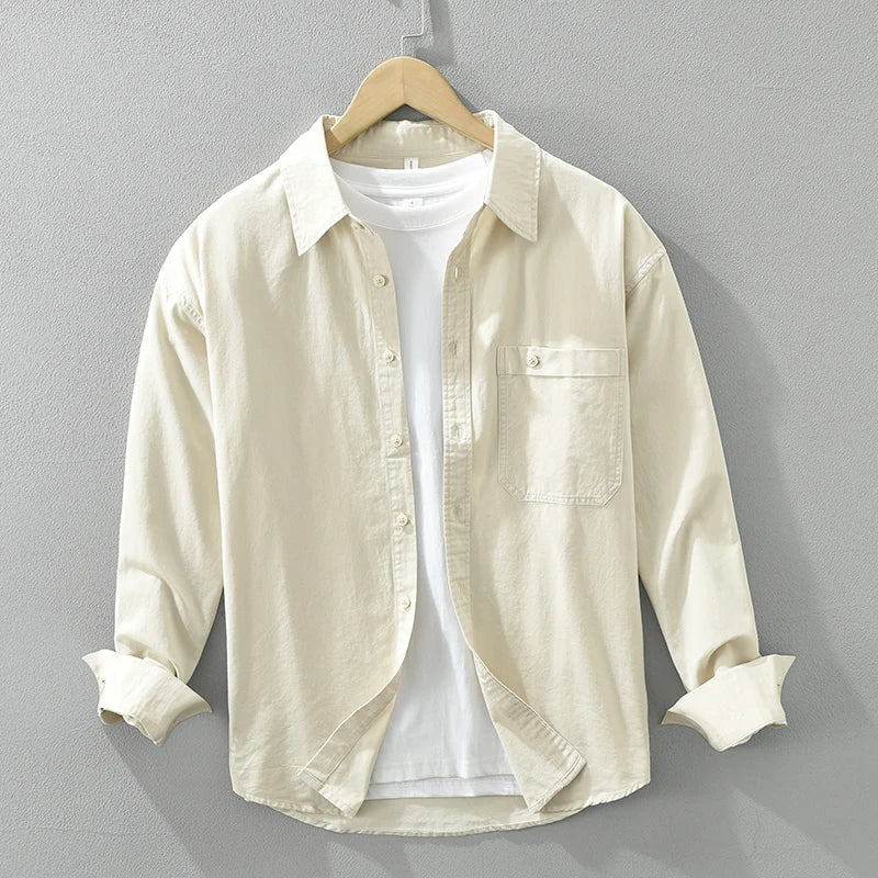 Everyday comfort: men's versatile long-sleeve shirt, ideal for layering and casual fashion.