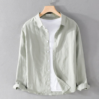 Comfortable men's long-sleeve everyday shirt, ideal for all-day wear. A classic, versatile top for men.