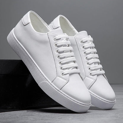Men's street style low-top sneakers, offering a polished look for versatile casual & smart casual outfits.
