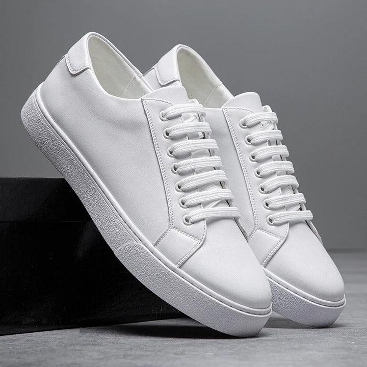 Men's street style low-top sneakers, offering a polished look for versatile casual & smart casual outfits.