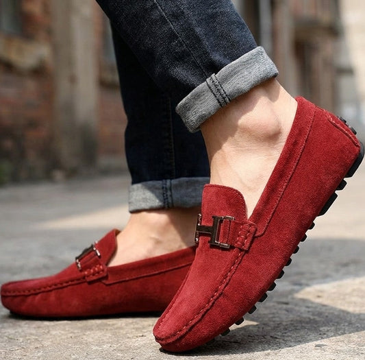 Men's versatile slip-on loafers for smart-casual style. Comfortable everyday wear, perfect for any occasion.