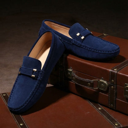 Comfortable men's slip-on loafers, ideal for everyday smart-casual style. Easy-wear versatile men's fashion.