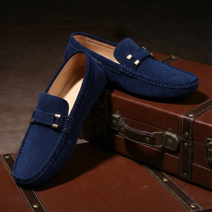 Comfortable men's slip-on loafers, ideal for everyday smart-casual style. Easy-wear versatile men's fashion.
