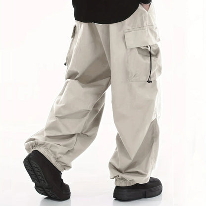Men's utility wide-leg cargo pants, great for urban fashion and a relaxed, comfortable fit.