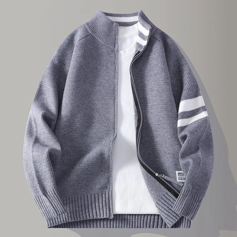 Versatile men's knit zip-up top. Perfect for smart casual outfits, a refined layering piece for any season.