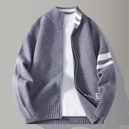 Versatile men's knit zip-up top. Perfect for smart casual outfits, a refined layering piece for any season.