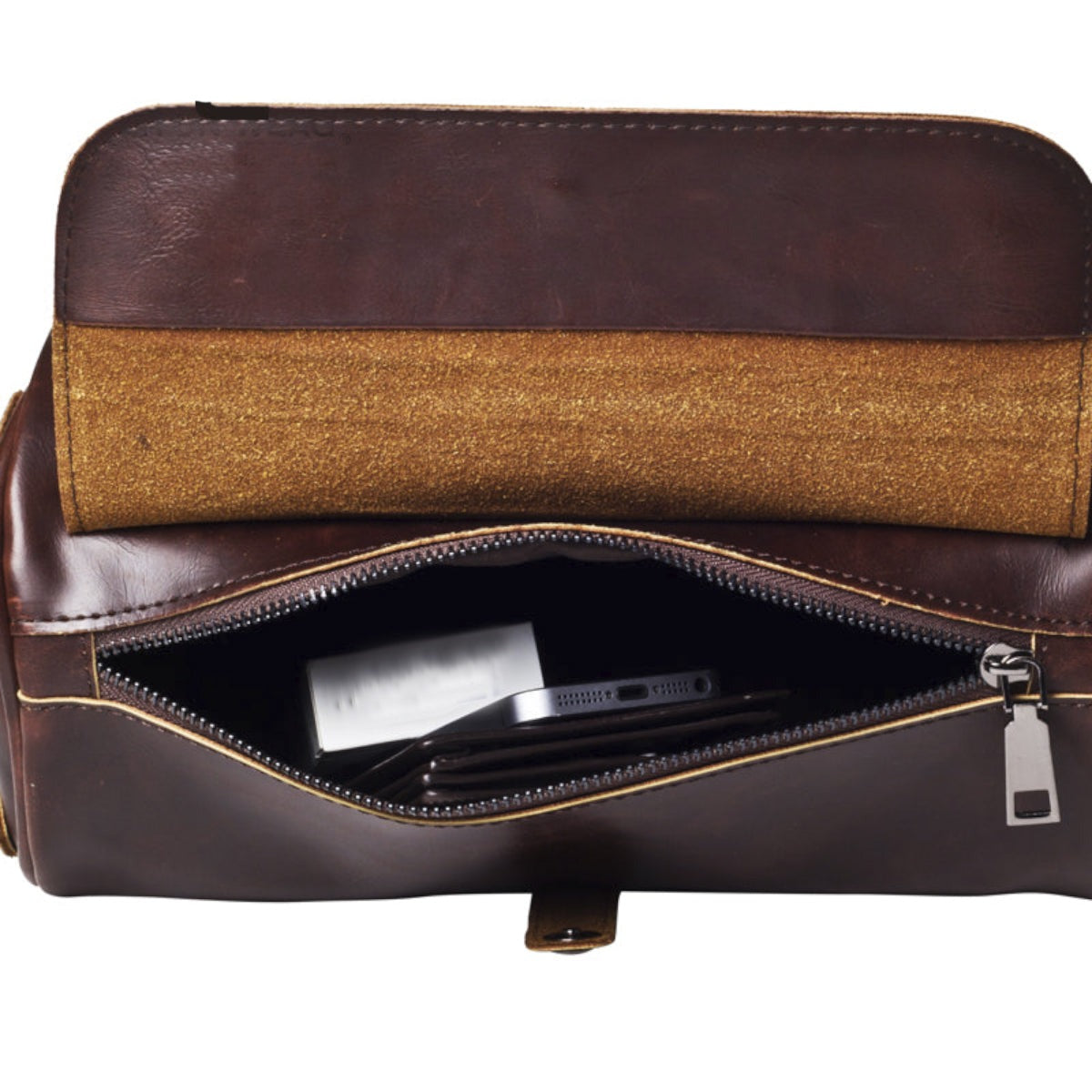 Unique barrel-shaped men's vintage shoulder bag. Durable PU leather cross-body, stylish travel accessory.