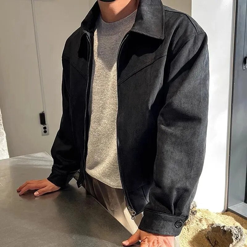 Classic men's casual zip jacket, vintage-inspired design. Everyday outerwear for a comfortable, stylish look.
