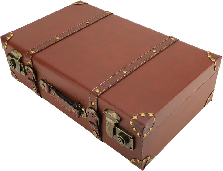 Men's vintage heritage brown leather carry-on travel case. Compact overnight bag for stylish trips.