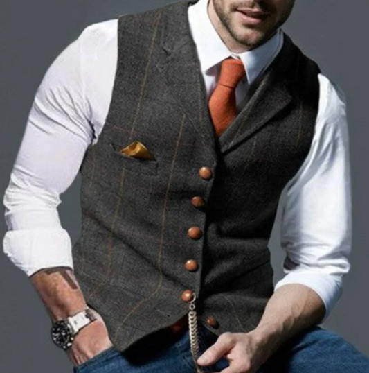 Men's vintage vest in classic style, perfect for timeless menswear & elegant layering.