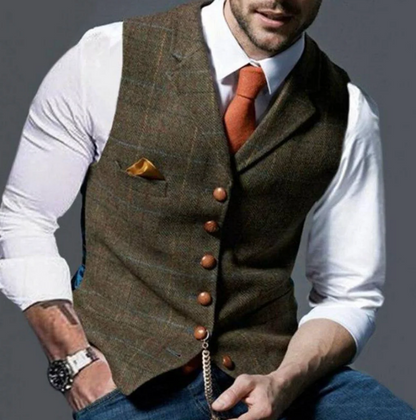 Sophisticated men's waistcoat for vintage fashion, offering versatile elegance & classic formal wear.