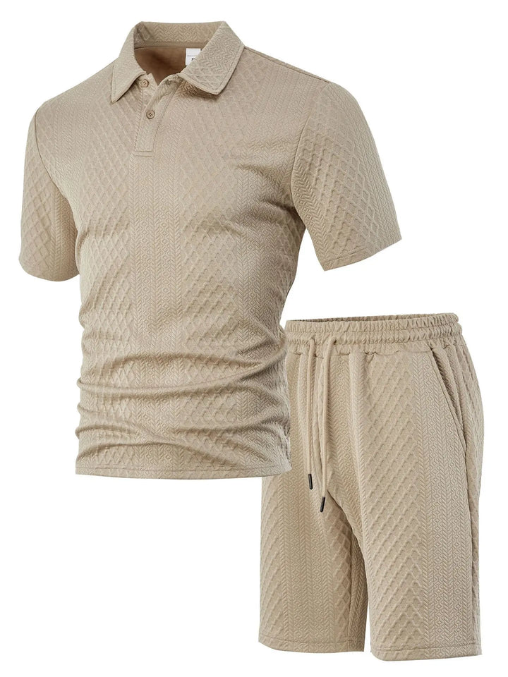 Men's casual waffle shorts, part of a comfortable two-piece set. Ideal for summer activewear.