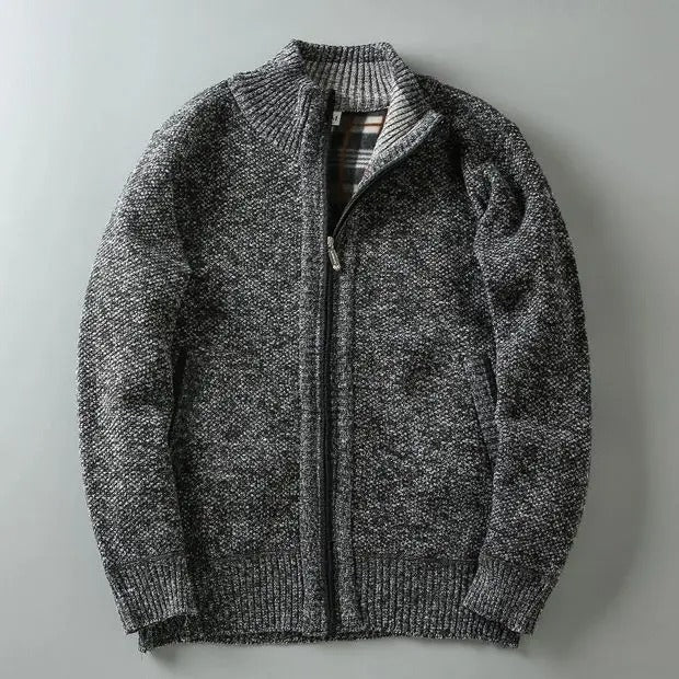 Get cozy in this men's Cumberland winter jacket, warmly lined for cold weather.