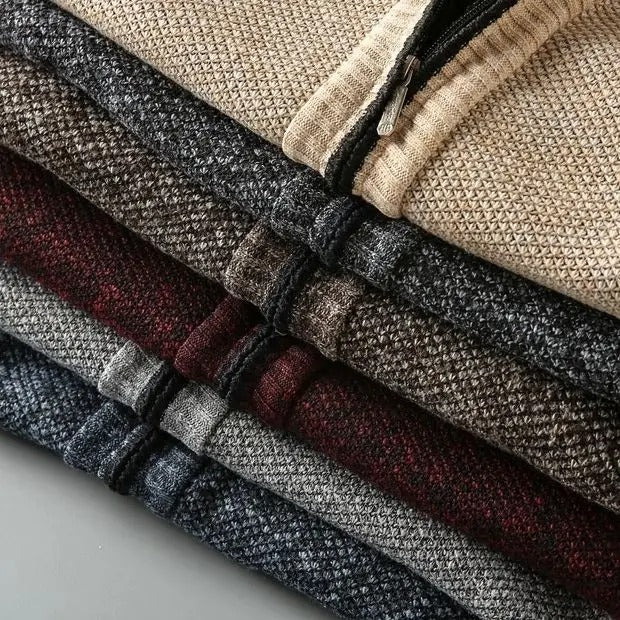 Smart men's warm Cumberland jacket, ideal for casual and outdoor winter wear.