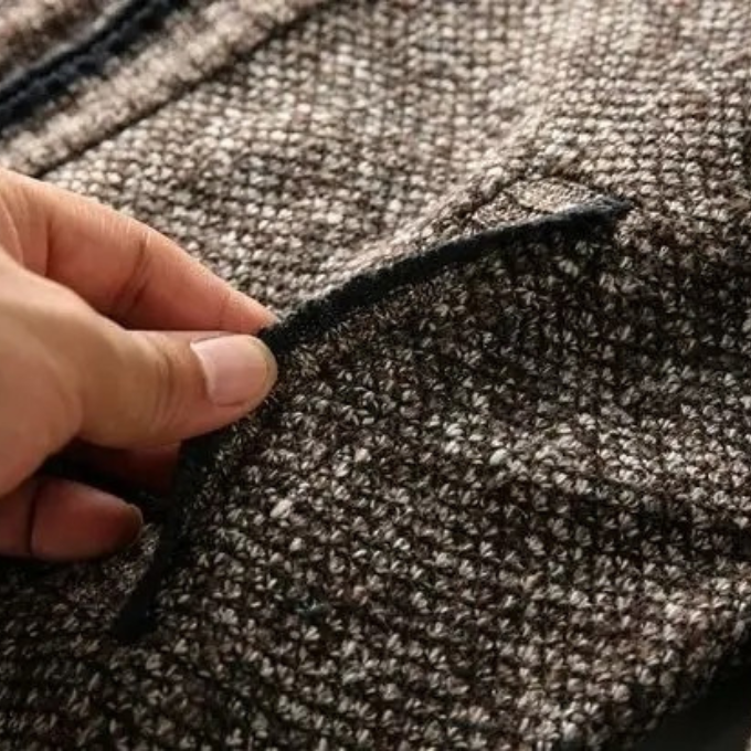 Men's insulated Cumberland jacket, warm & cozy for harsh winter weather.